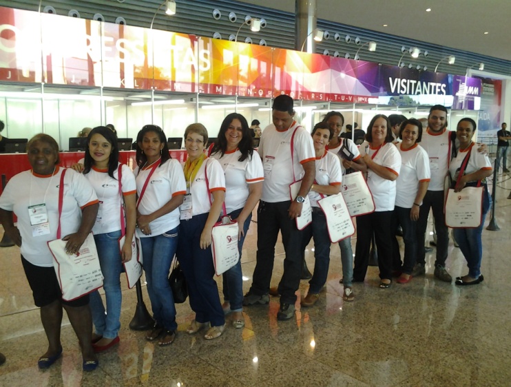 turma-do-curso-tecnico-em-orientacao-comunitaria-visitam-congresso-mineiro-de-municipios